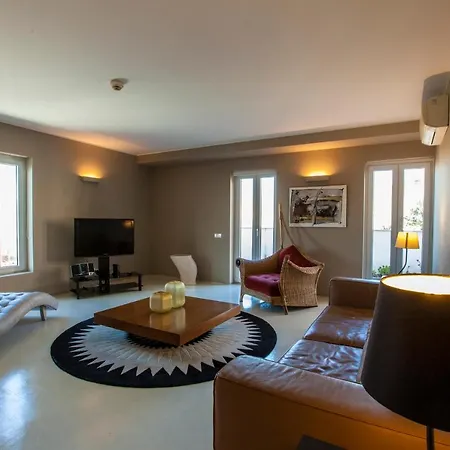 Apartments Pateo - Lisbon Lounge Suites-2